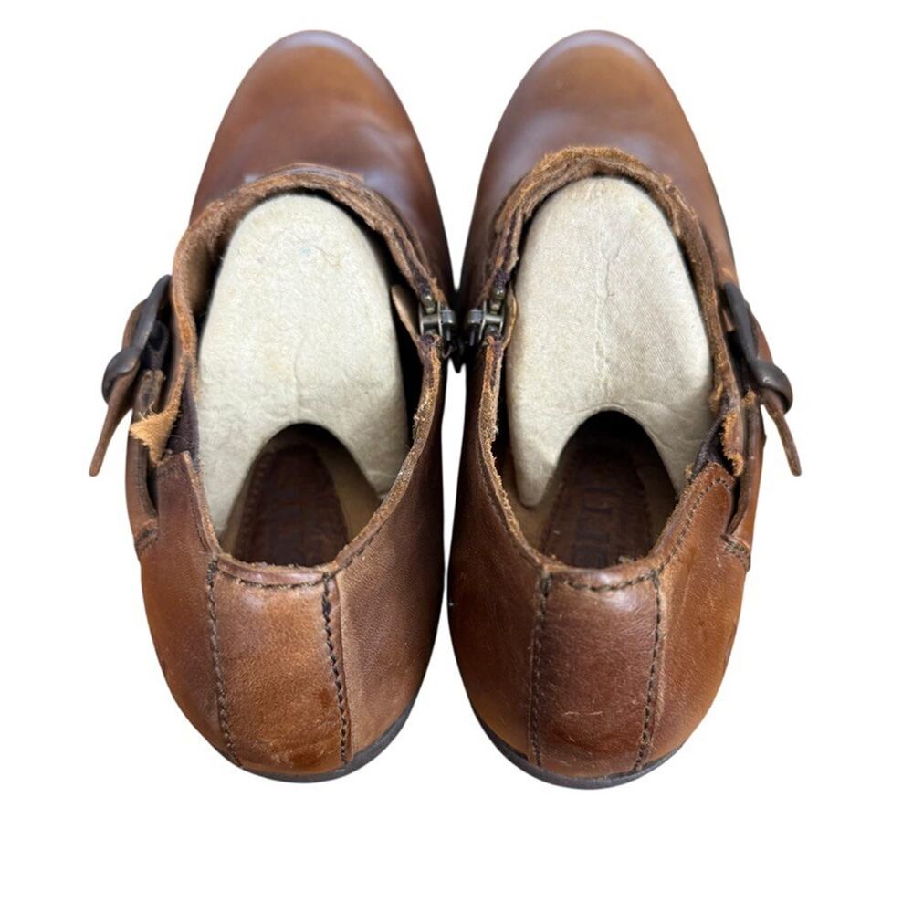 Born Brown Leather Chunky Block Heel Ankle Booties Boots Shoes Buckle Strap 7.5 - Picture 10 of 16